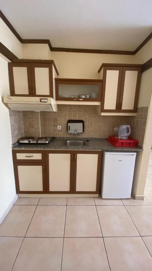 קוסדסי Oya Family Suites מראה חיצוני תמונה