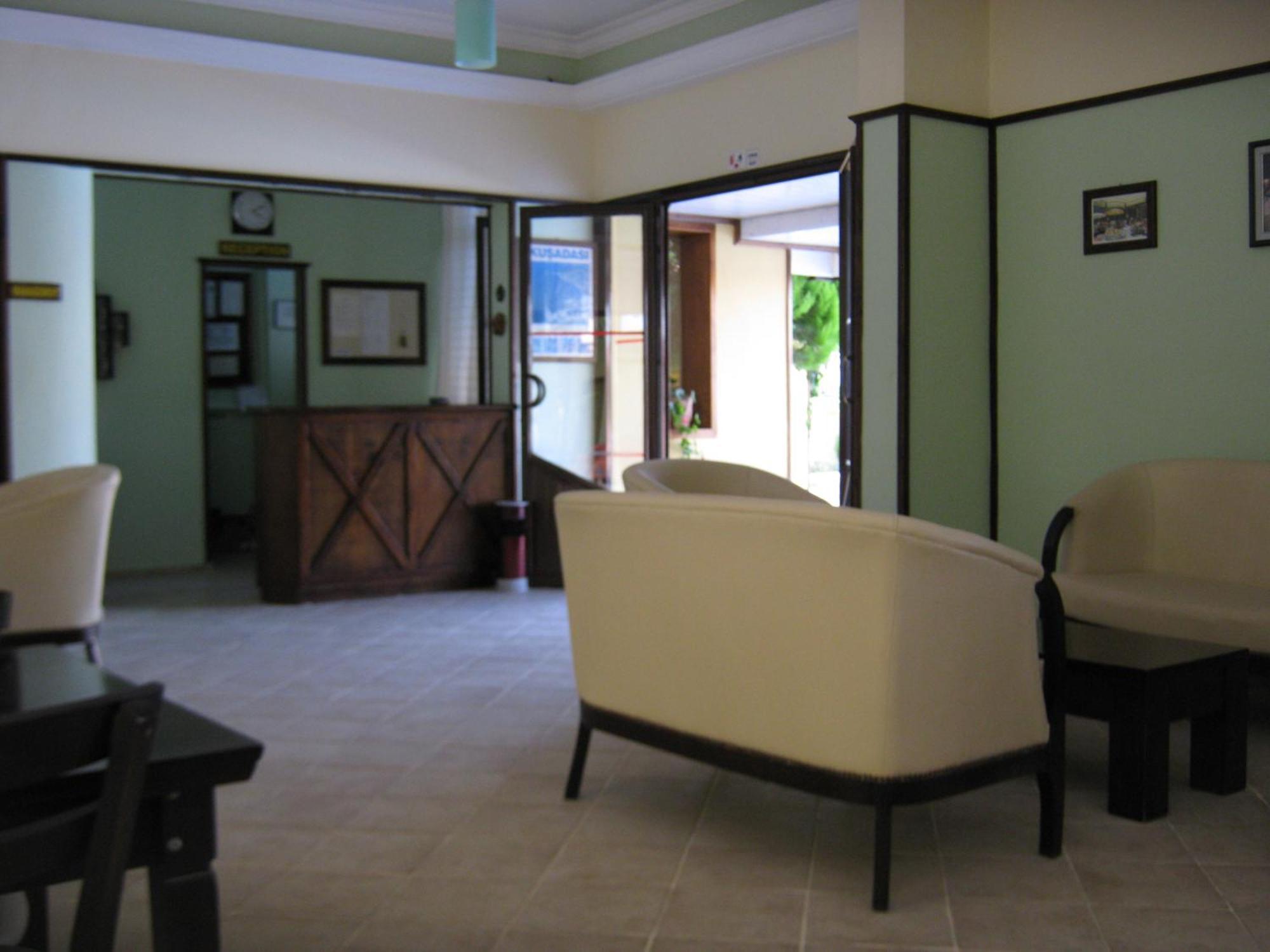 קוסדסי Oya Family Suites מראה חיצוני תמונה