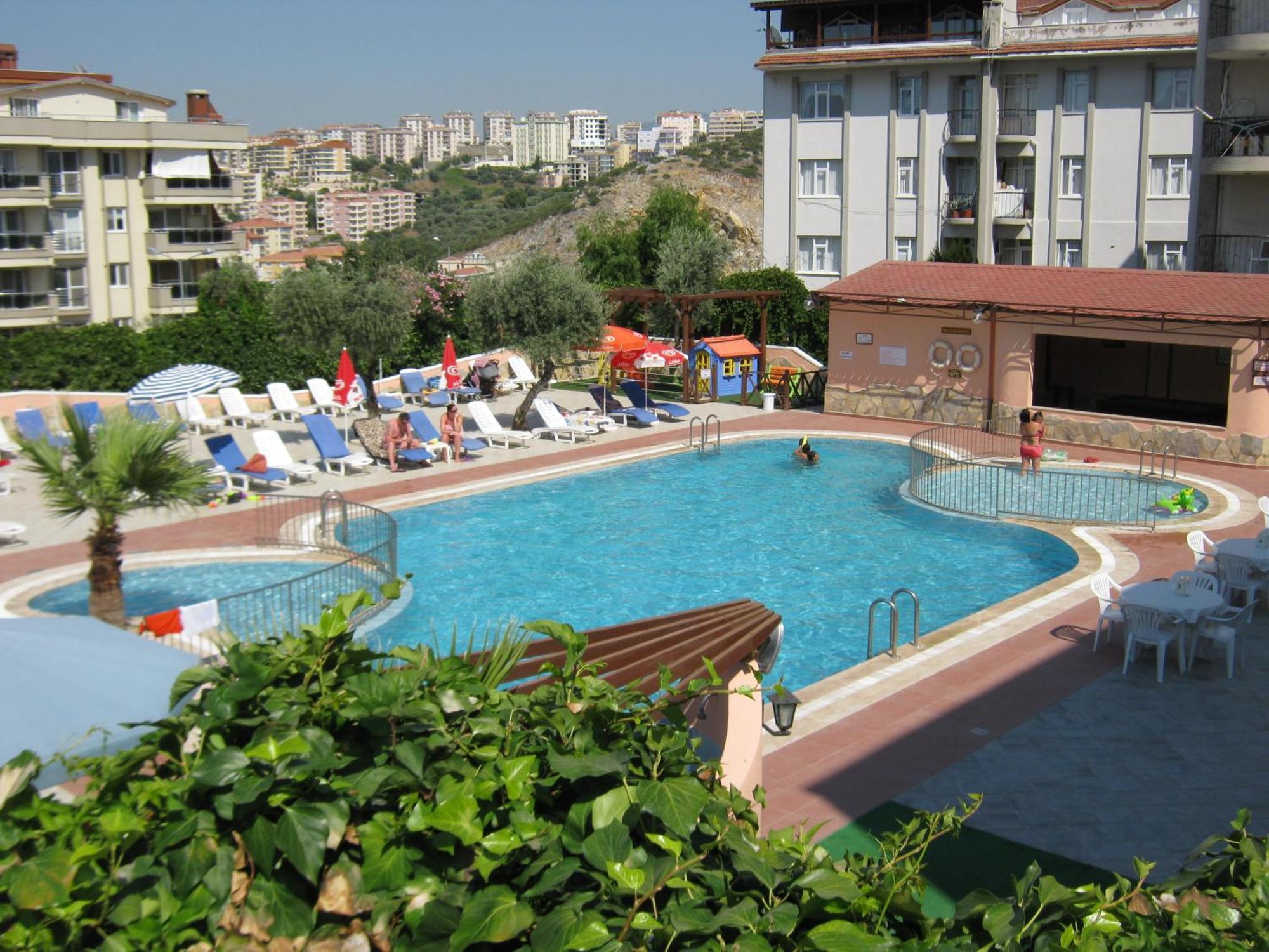 קוסדסי Oya Family Suites מראה חיצוני תמונה