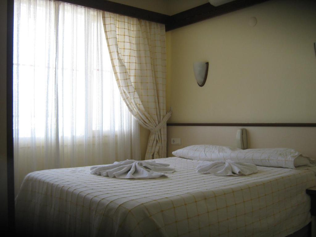 קוסדסי Oya Family Suites חדר תמונה