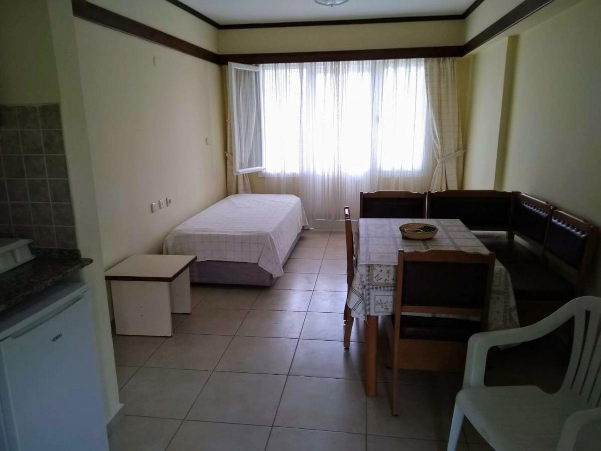 קוסדסי Oya Family Suites מראה חיצוני תמונה