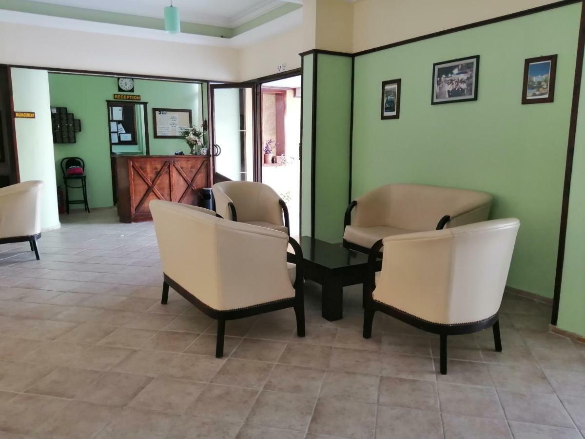 קוסדסי Oya Family Suites מראה חיצוני תמונה