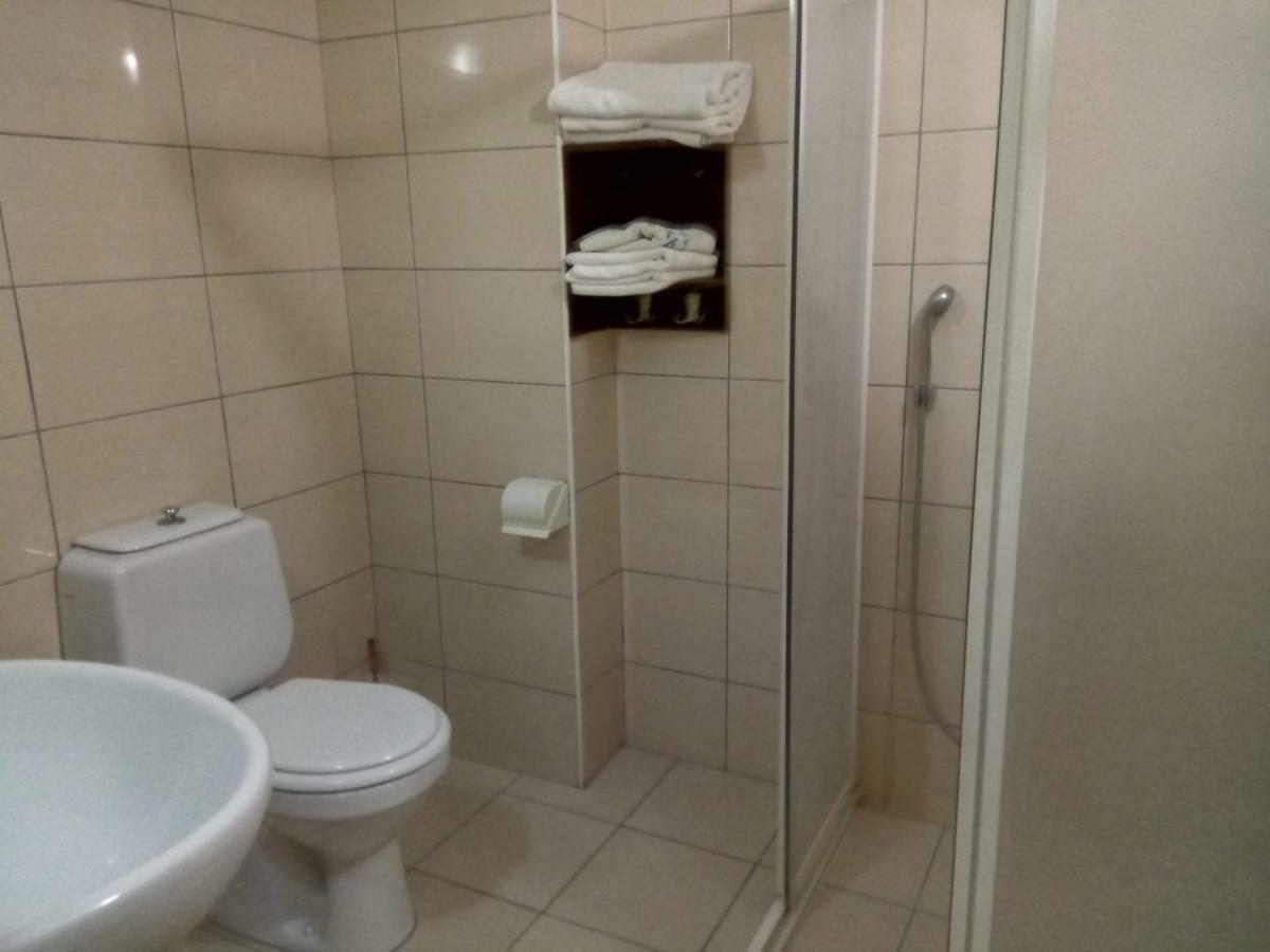 קוסדסי Oya Family Suites מראה חיצוני תמונה